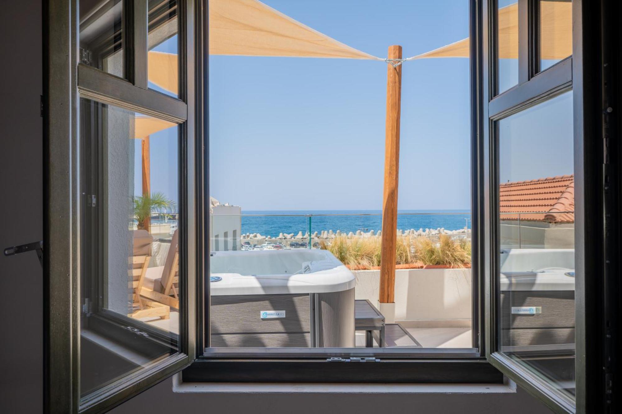 Rettimo Suites, Experience Luxury In The Heart Of *