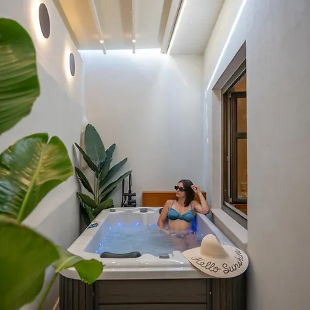 Rettimo Suites, Experience Luxury In The Heart Of Rethymno Exterior photo