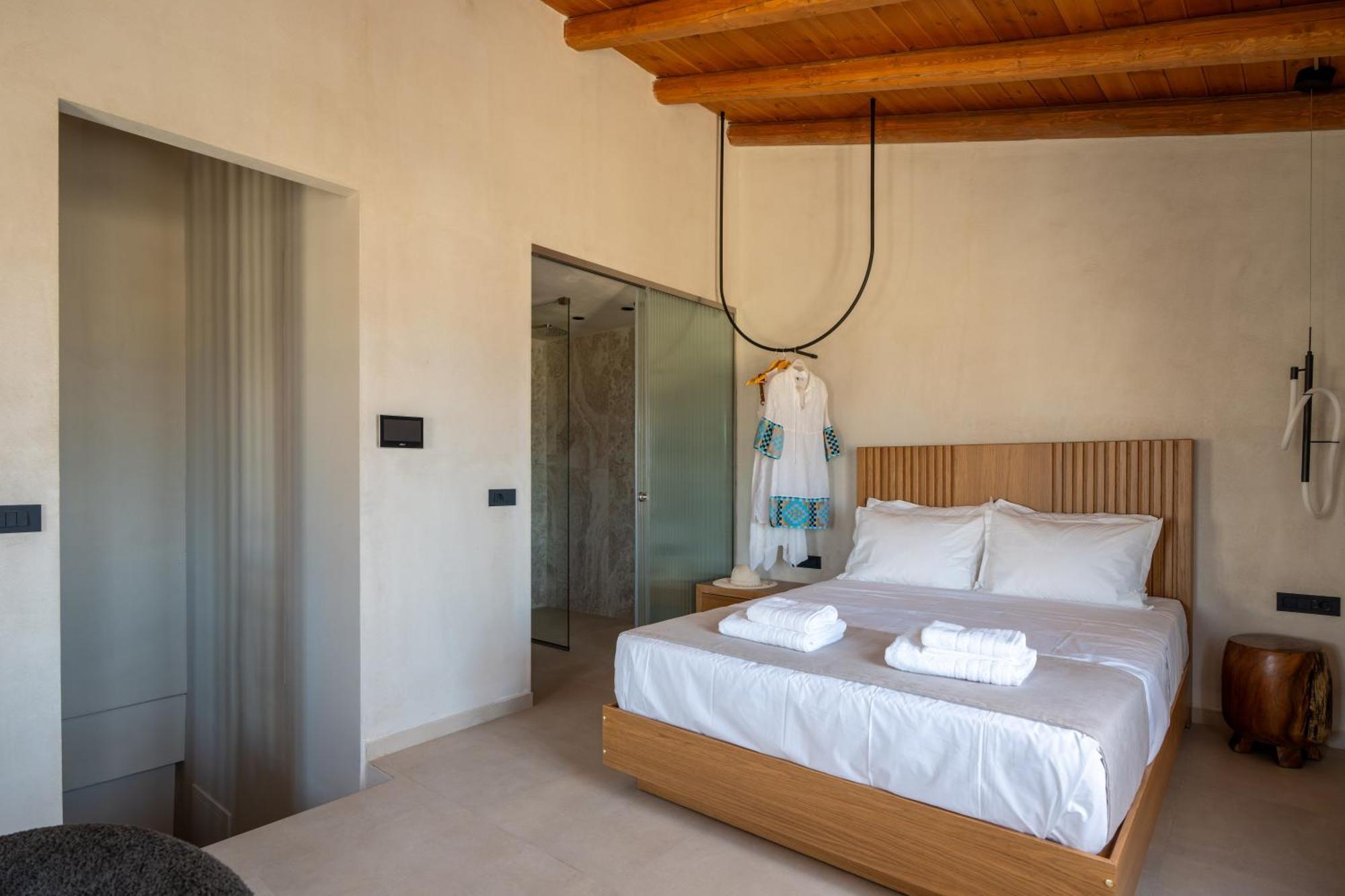 Rettimo Suites, Experience Luxury In The Heart Of Apartment