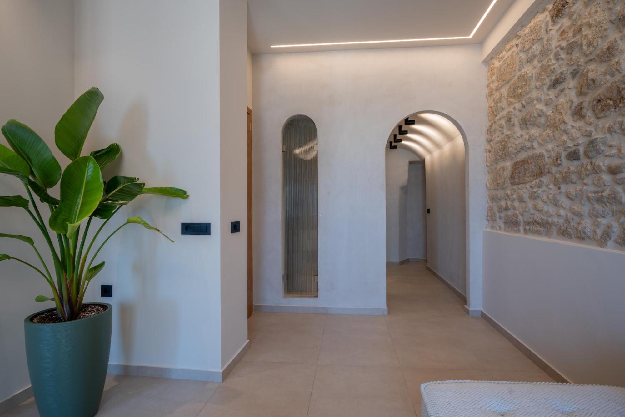 Rettimo Suites, Experience Luxury In The Heart Of *