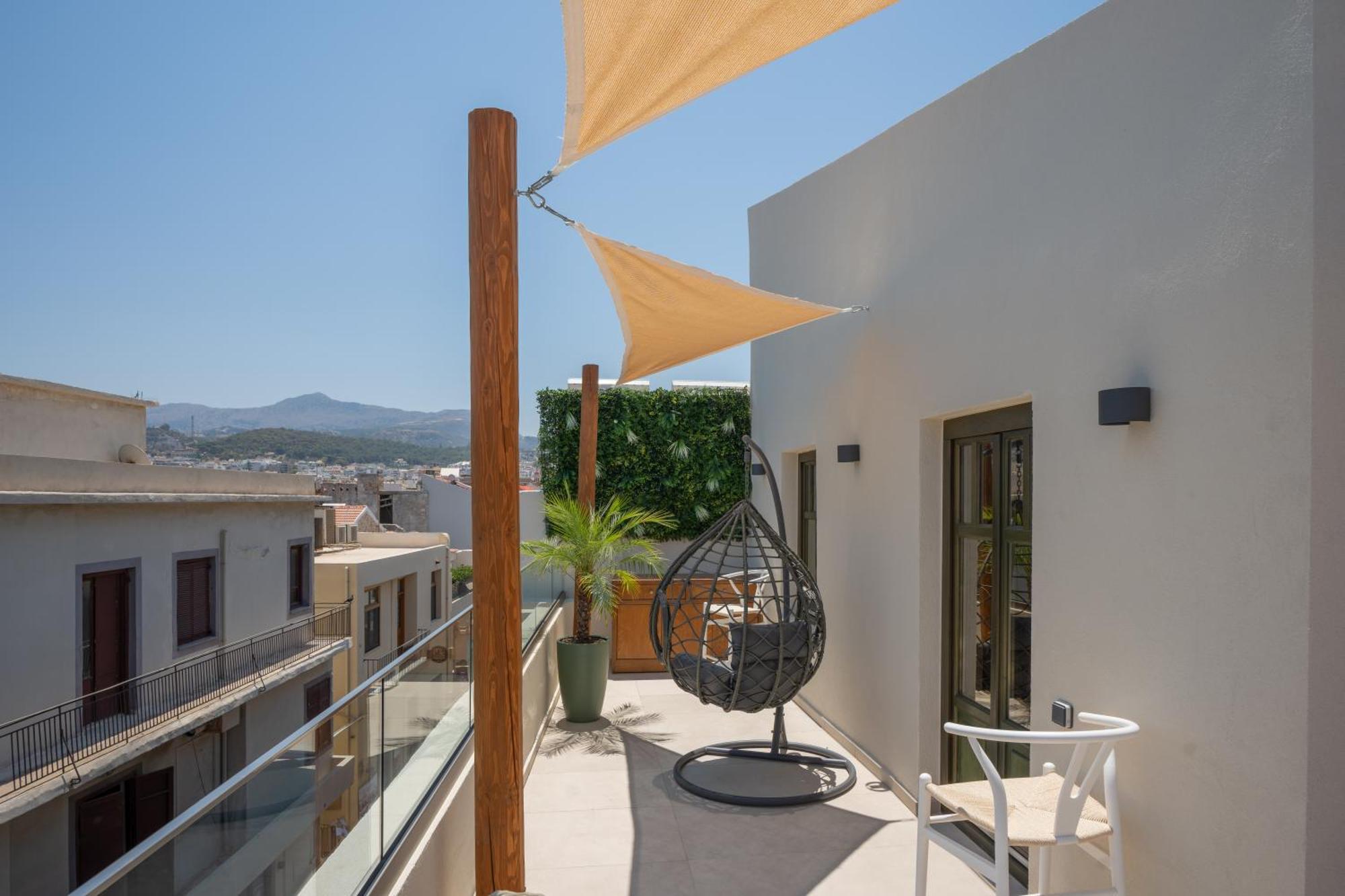 Apartment Rettimo Suites, Experience Luxury In The Heart Of Rethymno (Crete)
