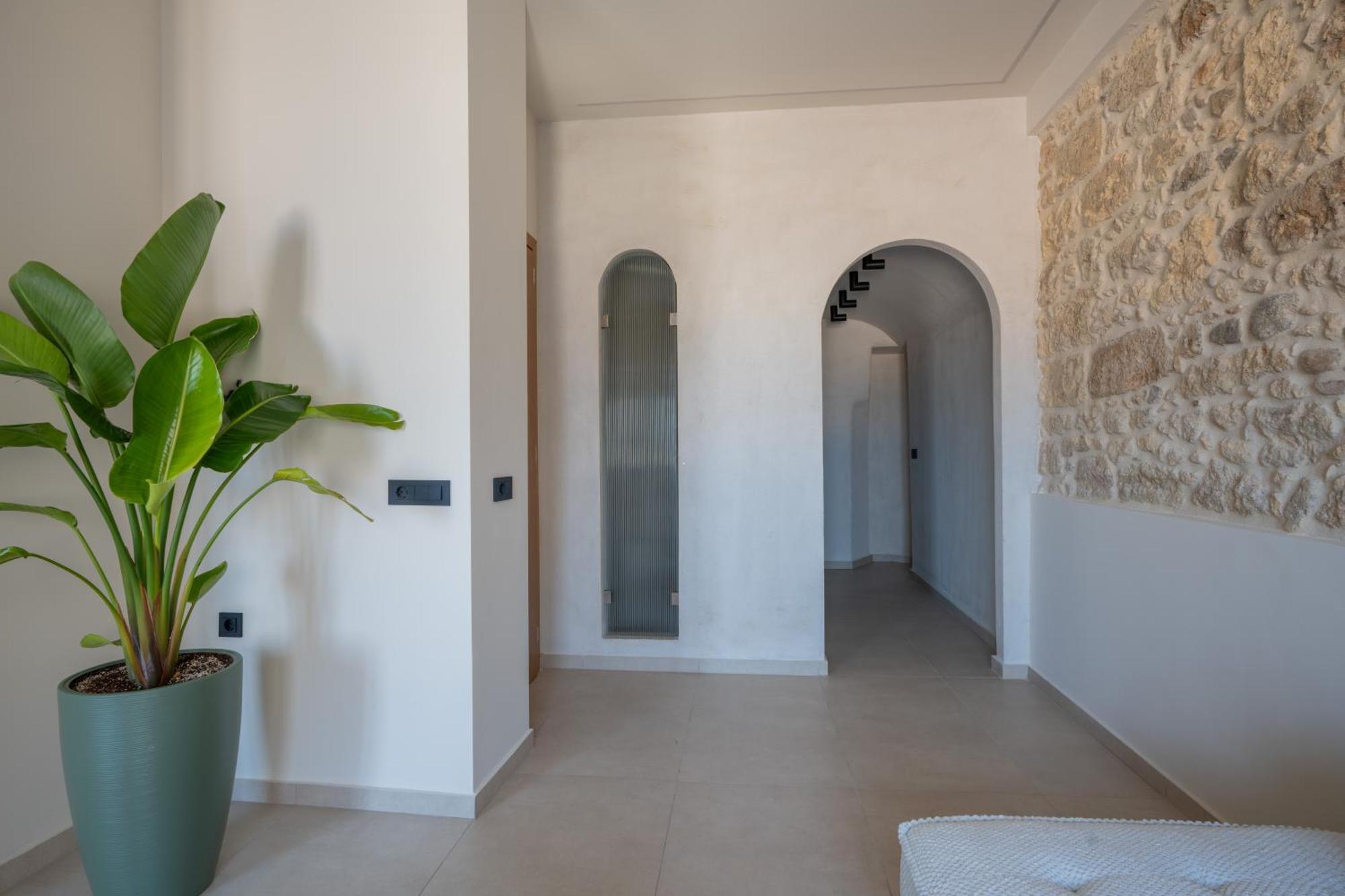 Rettimo Suites, Experience Luxury In The Heart Of Apartment