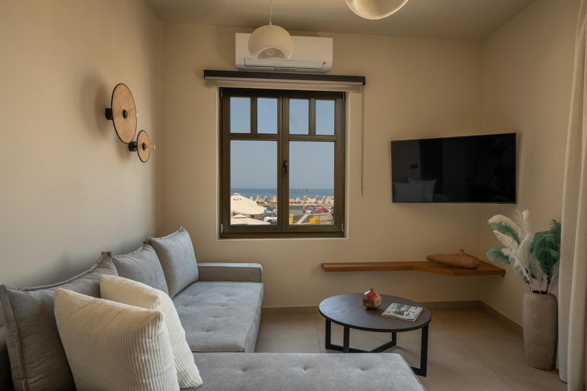 Apartment Rettimo Suites, Experience Luxury In The Heart Of Rethymno (Crete)